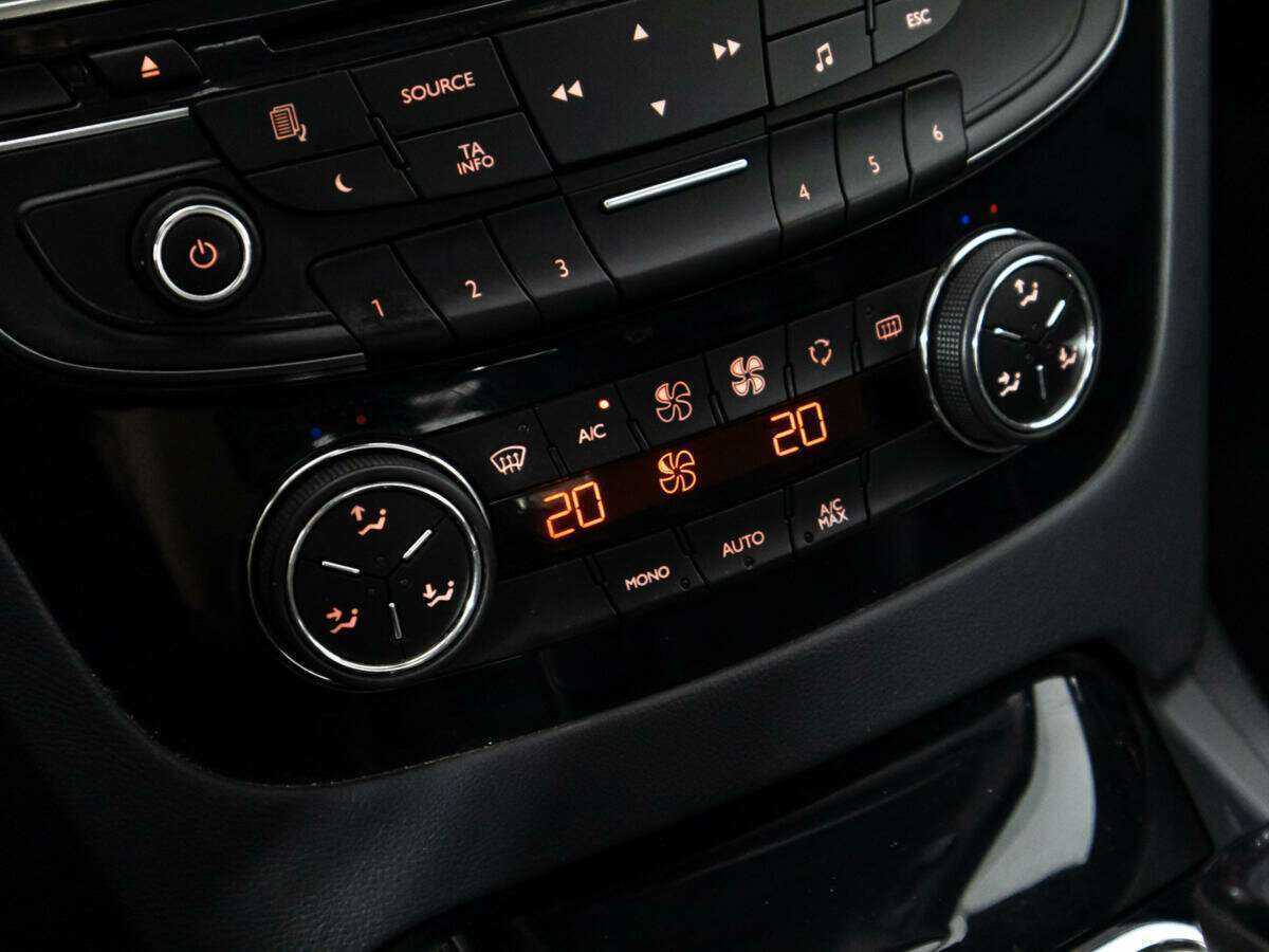 Peugeot 508 2012 года с пробегом. Фото: #16