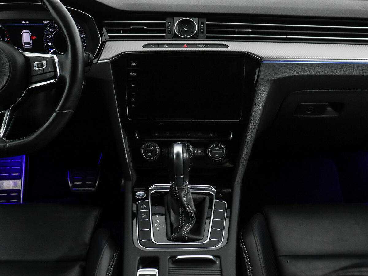 Volkswagen Passat 2019 года с пробегом. Фото: #13