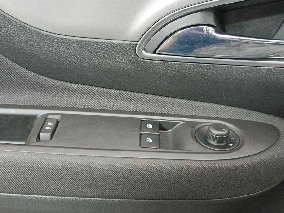 Opel Mokka 2014 года с пробегом. Фото: #15