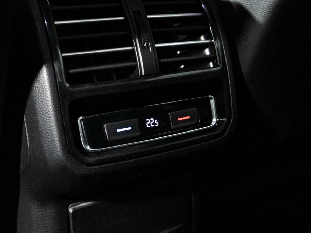 Volkswagen Passat 2017 года с пробегом. Фото: #15