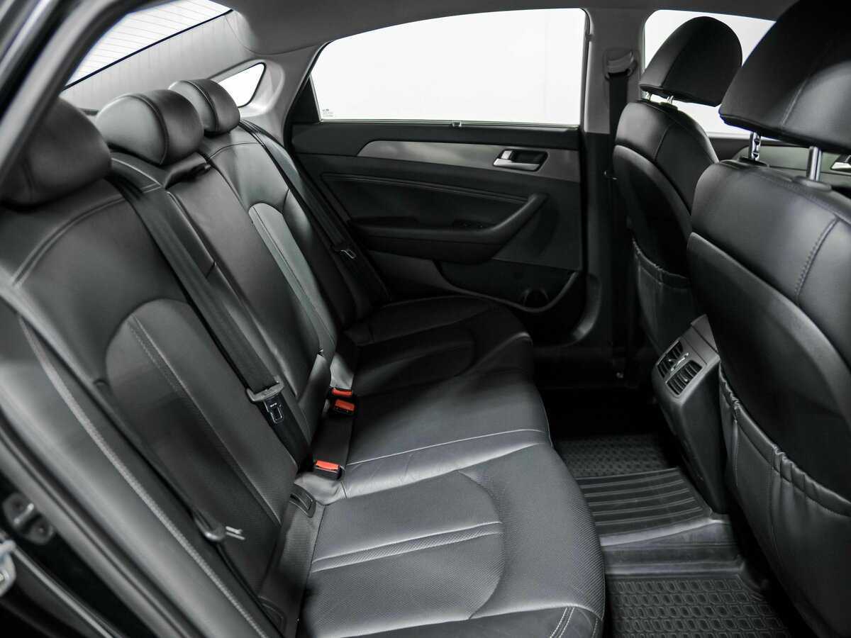 Hyundai Sonata 2017 года с пробегом. Фото: #17