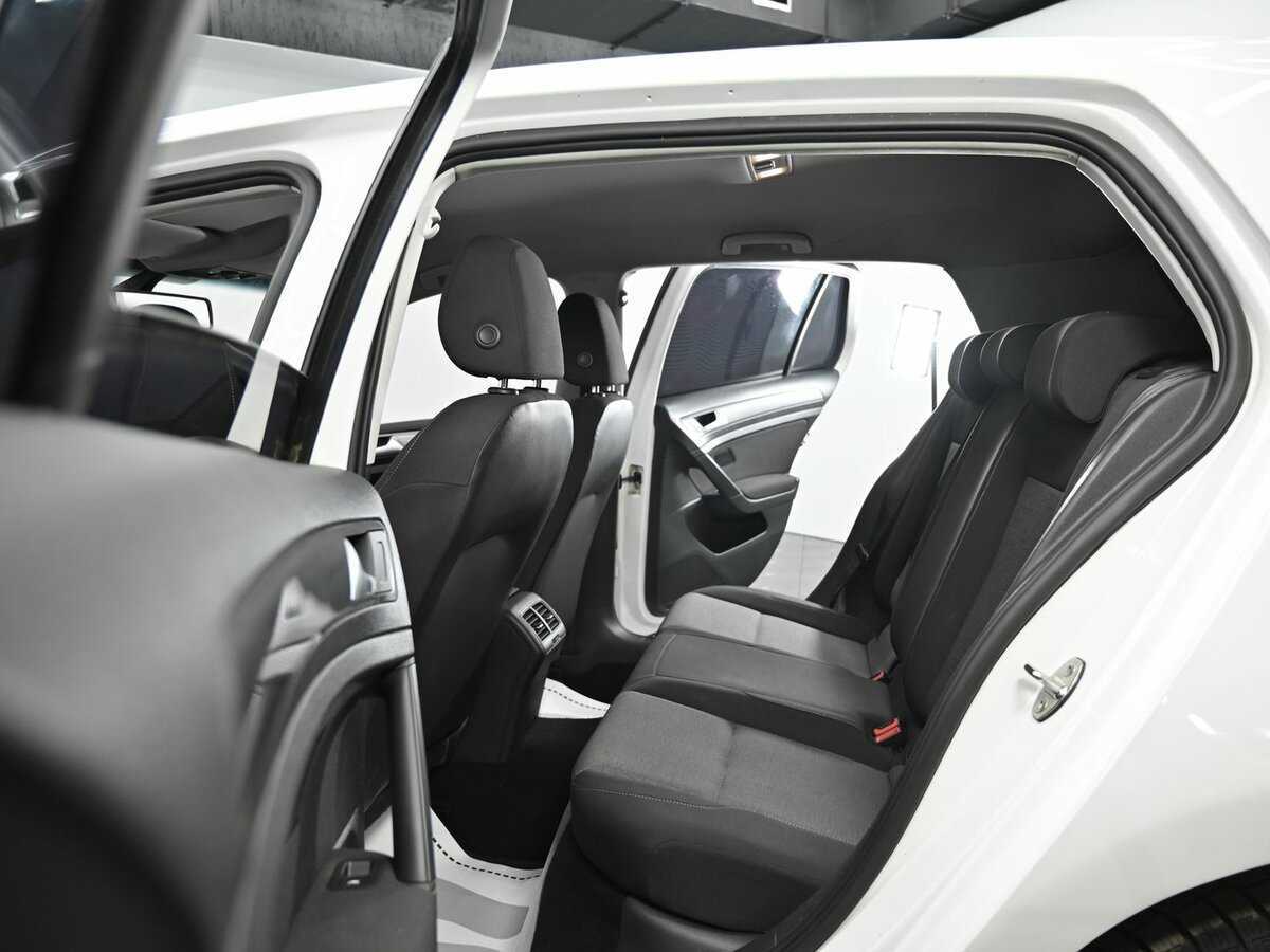 Volkswagen Golf 2013 года с пробегом. Фото: #13