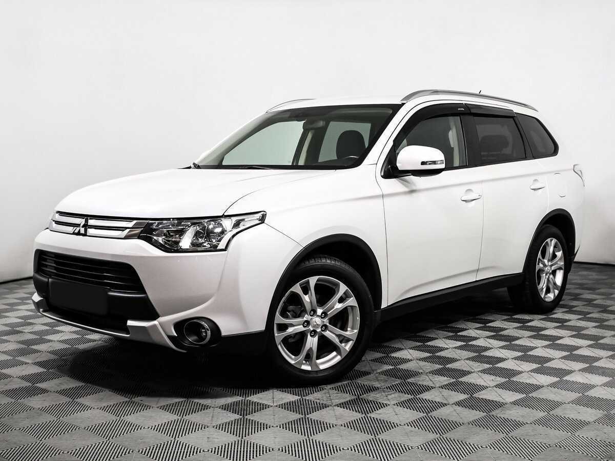 Mitsubishi Outlander 2014 года с пробегом. Фото: #0