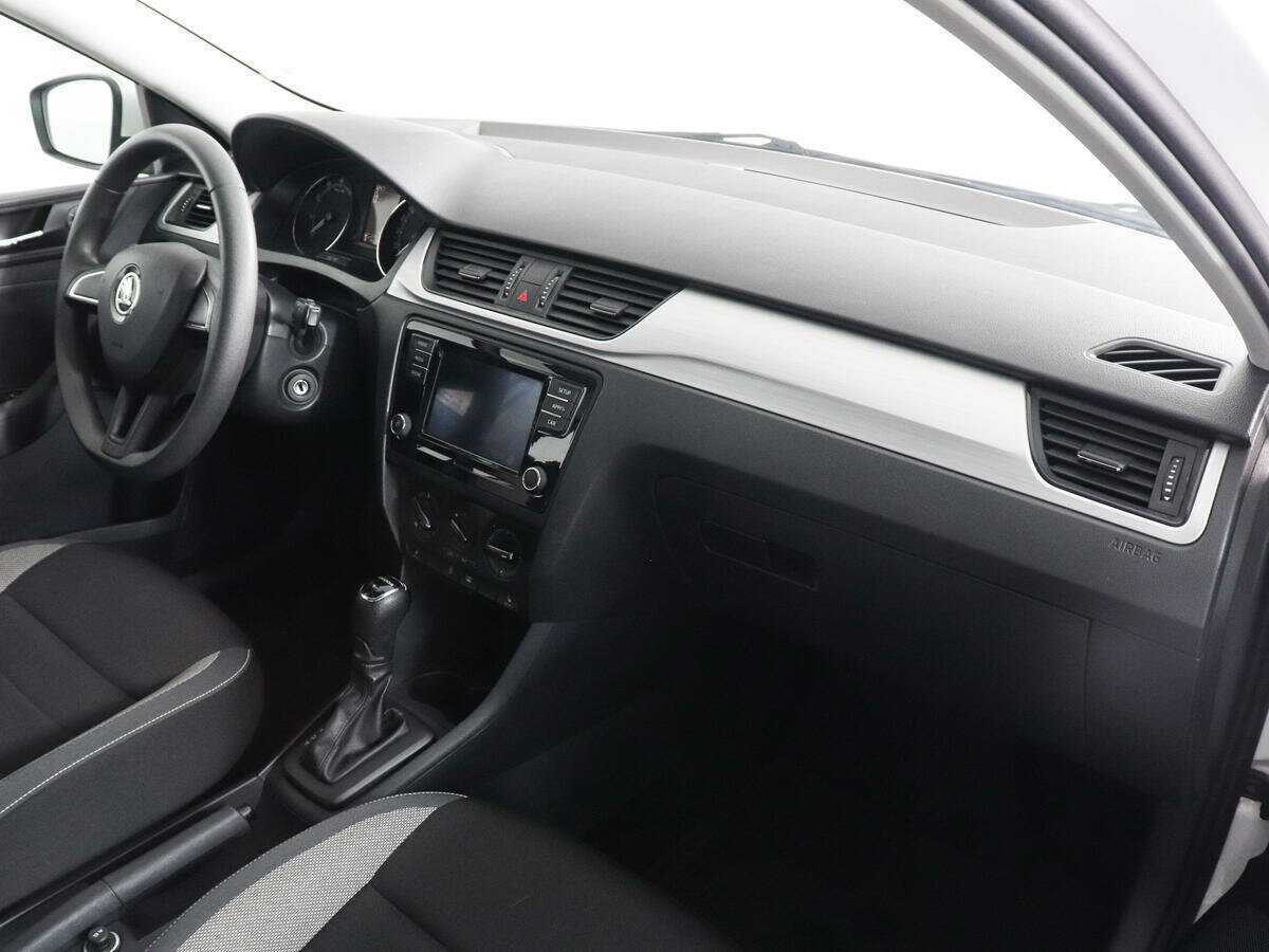 Skoda Rapid 2019 года с пробегом. Фото: #6
