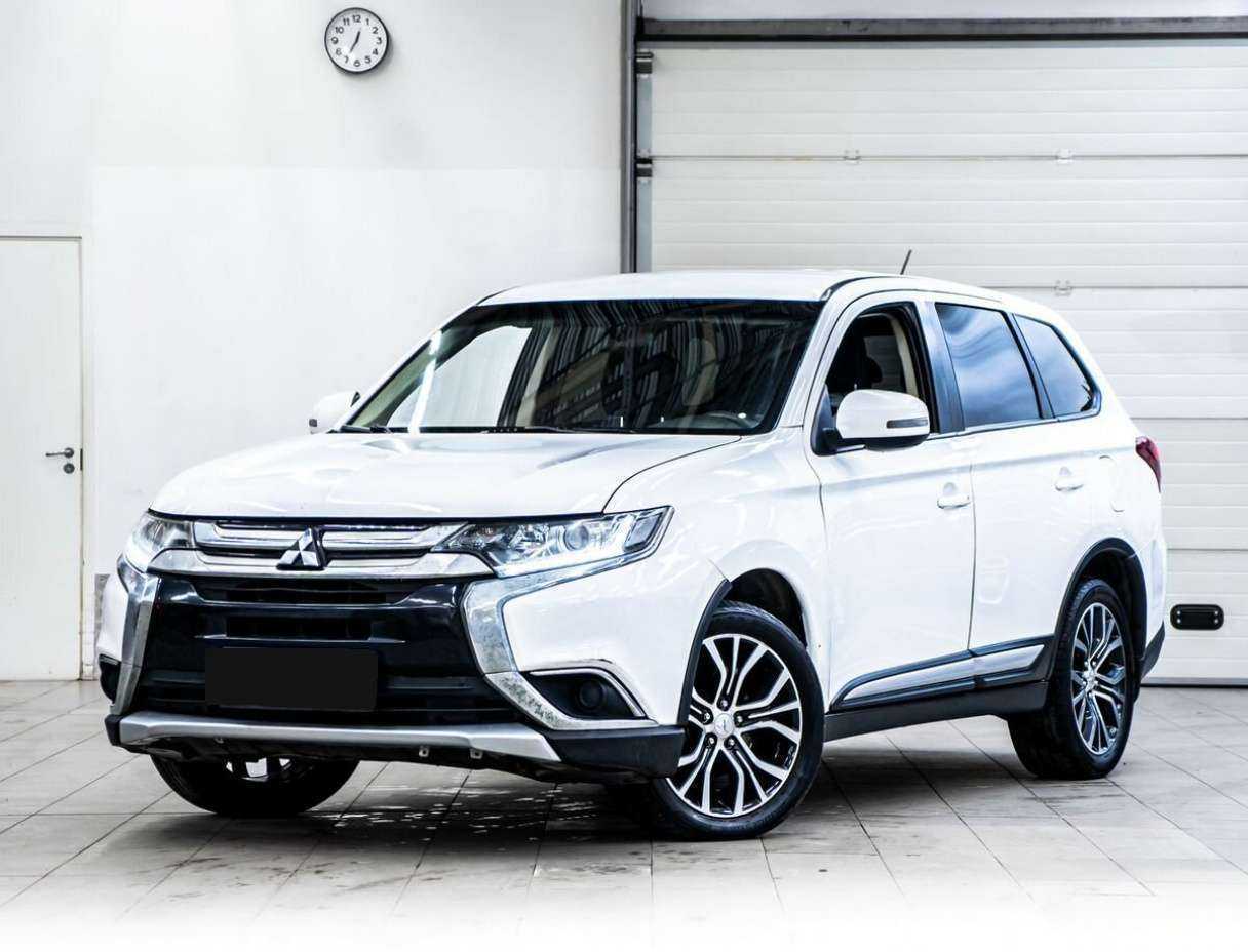 Mitsubishi Outlander 2015 года с пробегом. Фото: #0