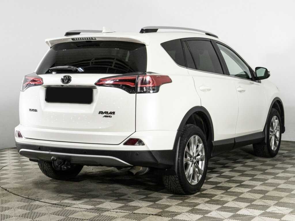 Toyota RAV4 2017 года с пробегом. Фото: #4