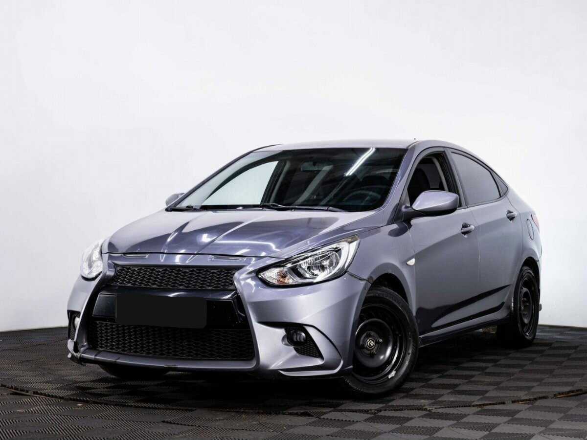 Hyundai Solaris 2012 года с пробегом. Посмотреть фото