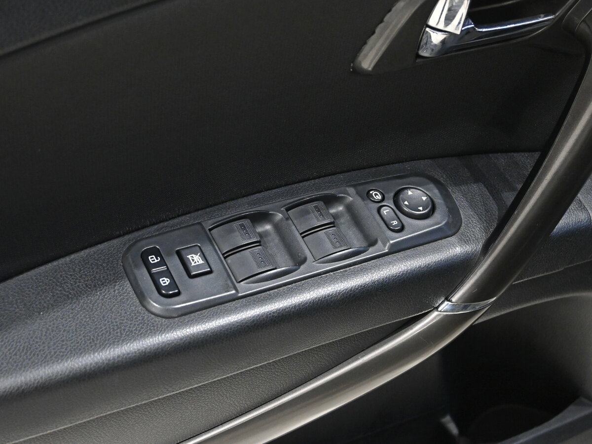 FAW Besturn X80 2017 года с пробегом. Фото: #8