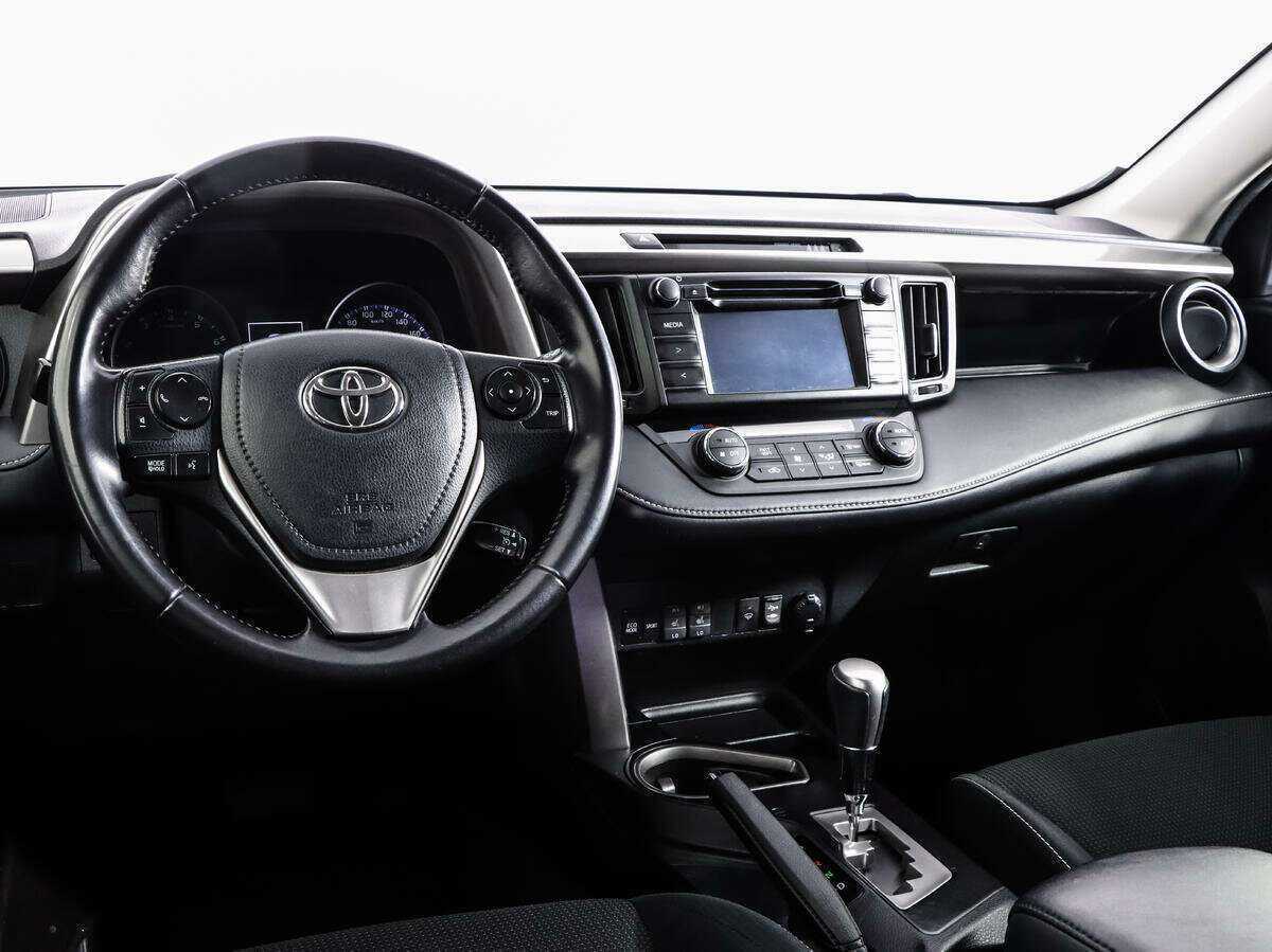 Toyota RAV4 2015 года с пробегом. Фото: #7