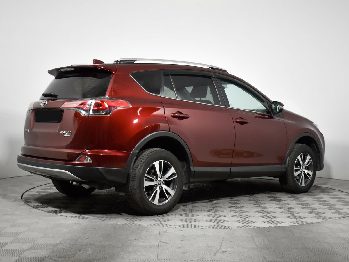 Toyota RAV4 2016 года с пробегом. Фото: #4