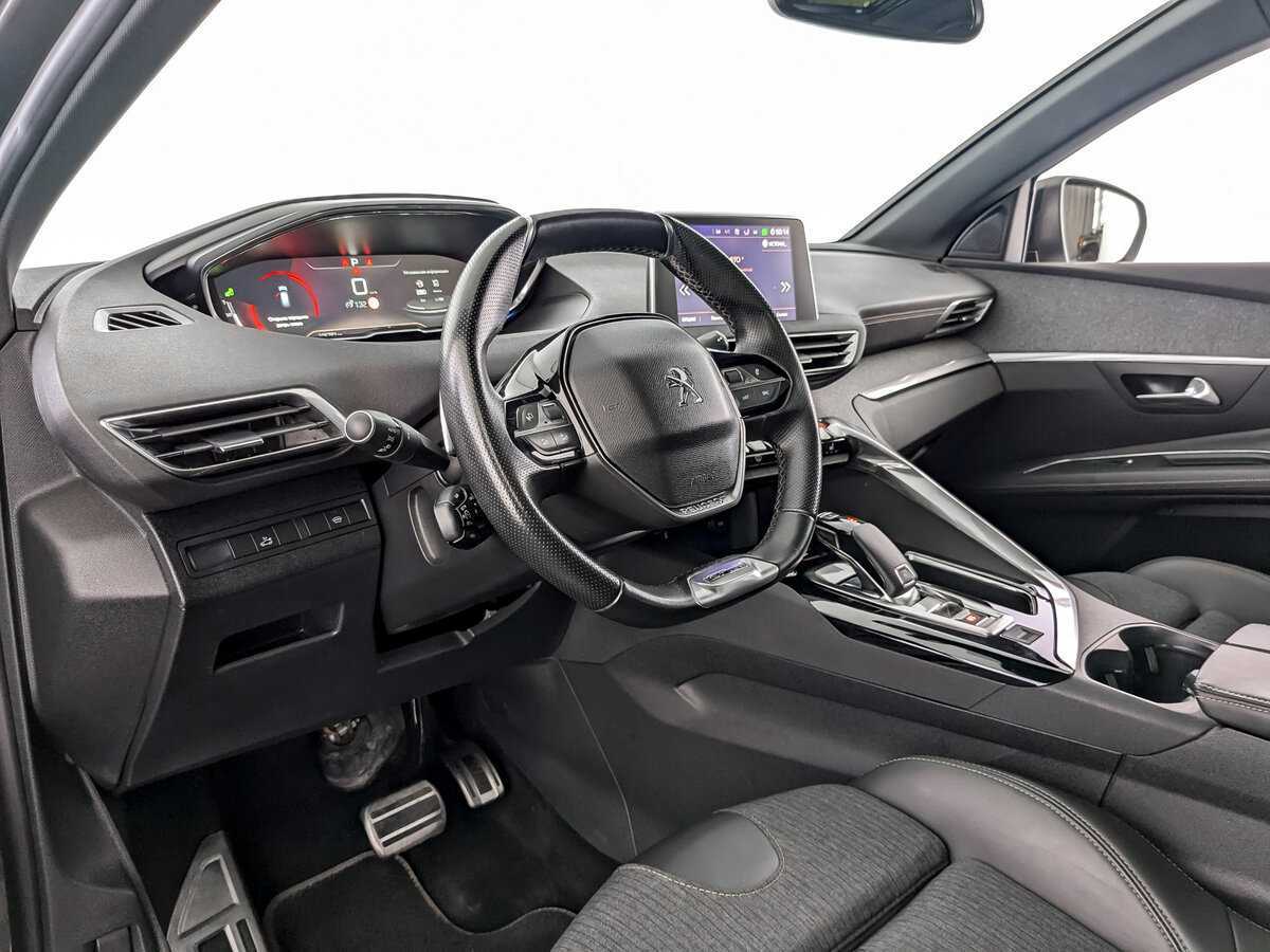 Peugeot 3008 2018 года с пробегом. Фото: #13