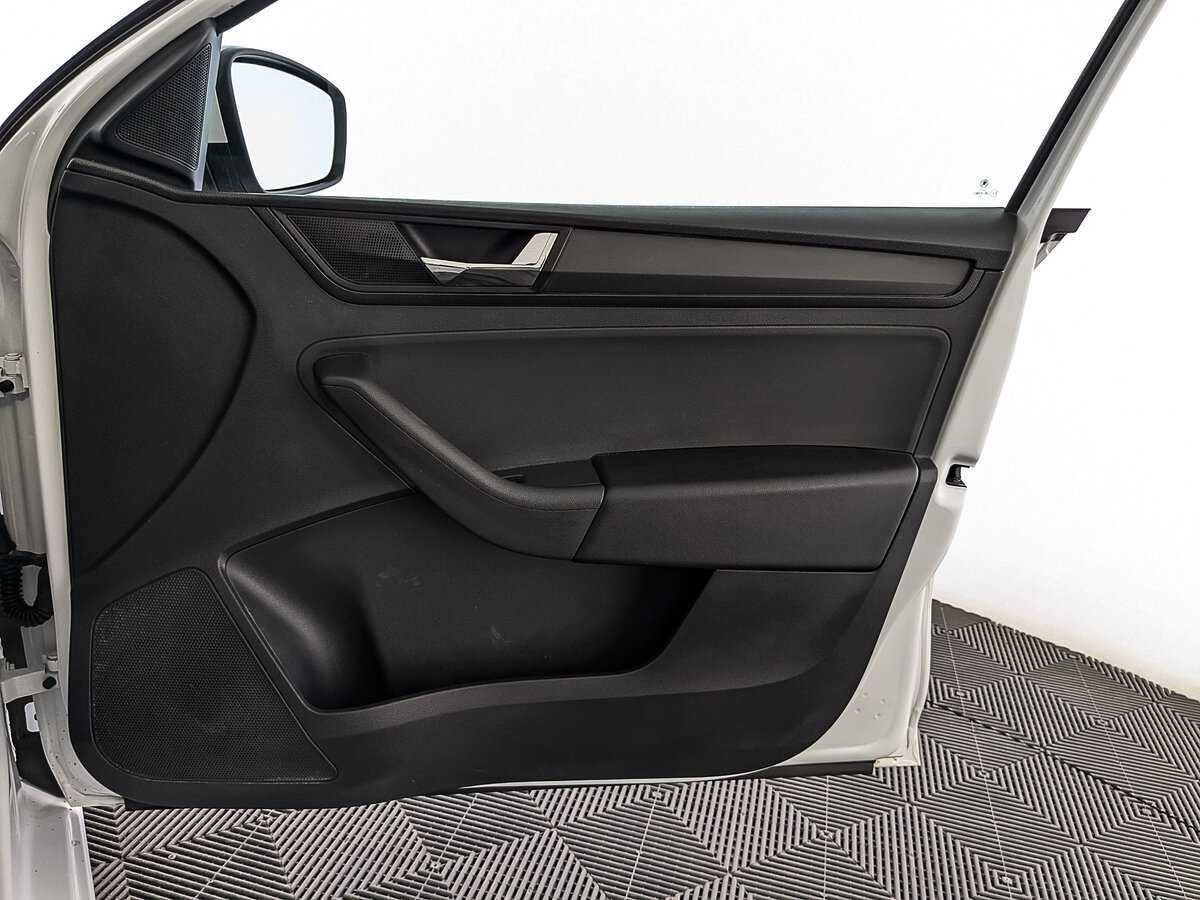 Skoda Rapid 2019 года с пробегом. Фото: #21