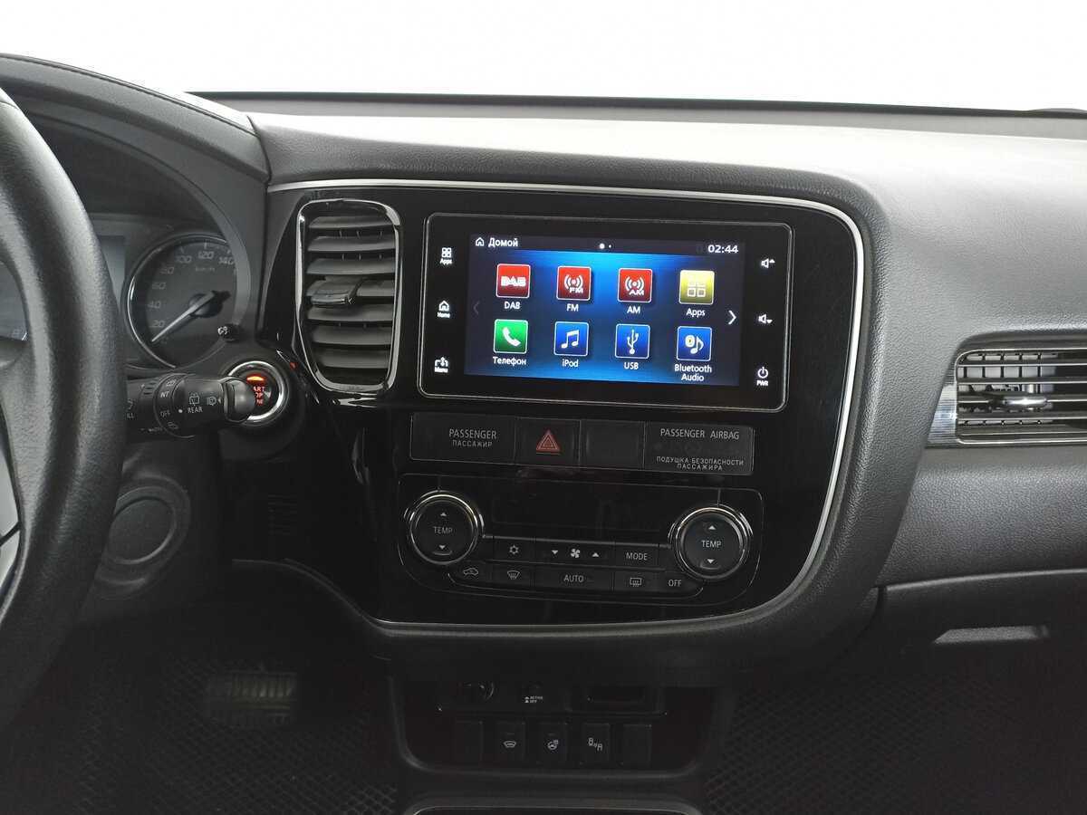 Mitsubishi Outlander 2017 года с пробегом. Фото: #12