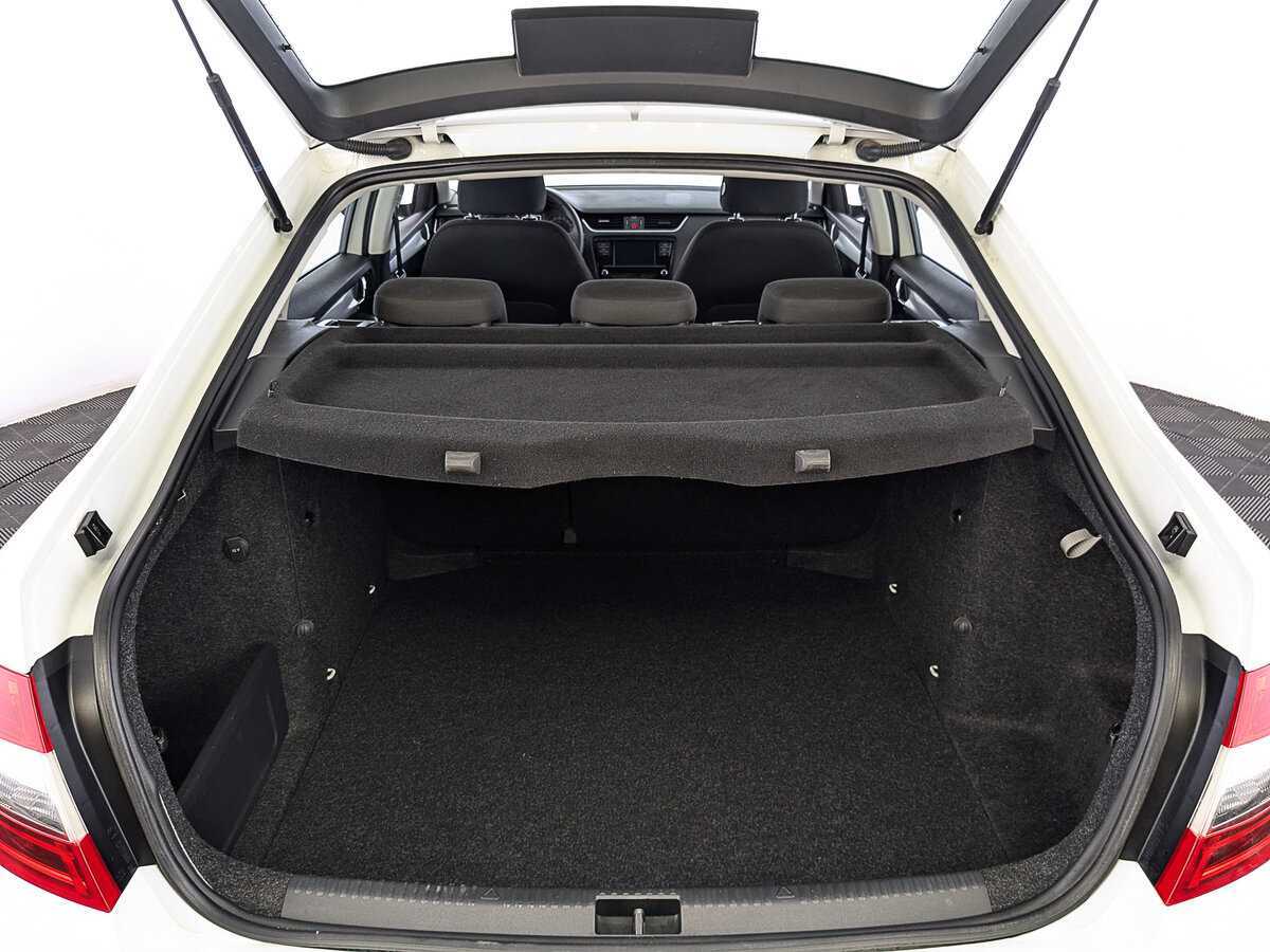 Skoda Octavia 2019 года с пробегом. Фото: #8