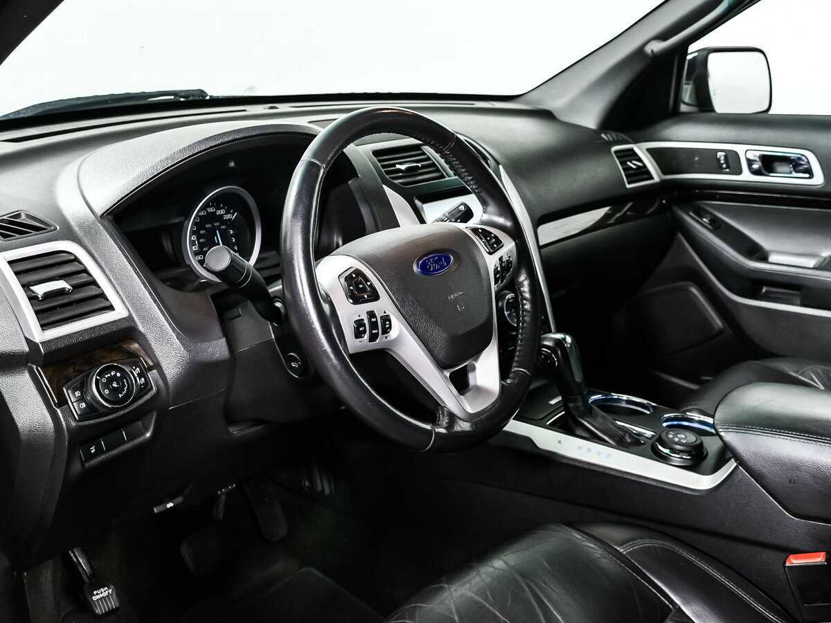 Ford Explorer 2014 года с пробегом. Фото: #12