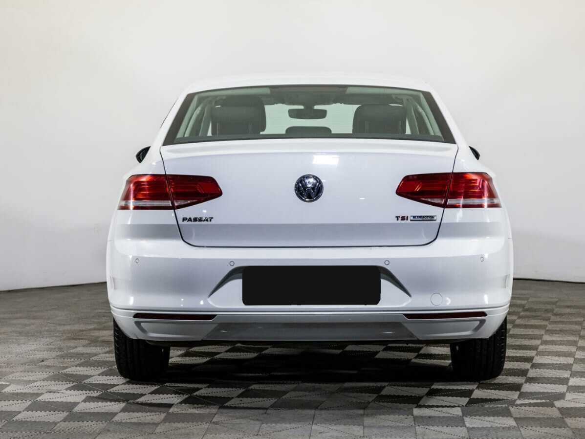 Volkswagen Passat 2016 года с пробегом. Фото: #4