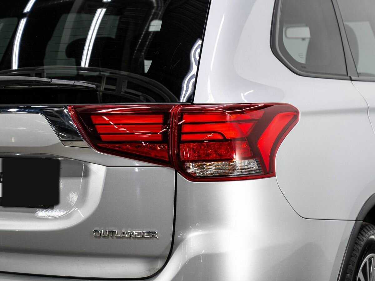 Mitsubishi Outlander 2018 года с пробегом. Фото: #6