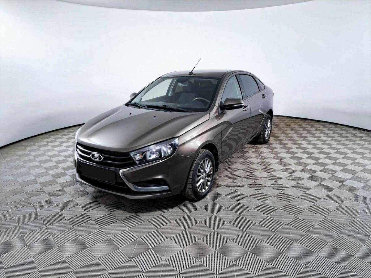 Lada (ВАЗ) Vesta 2018 года с пробегом. Посмотреть фото