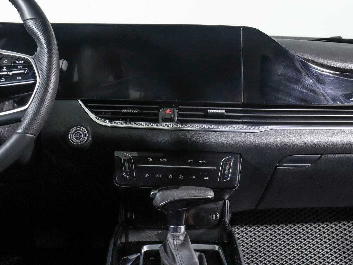 FAW Bestune B70 2023 года с пробегом. Фото: #11