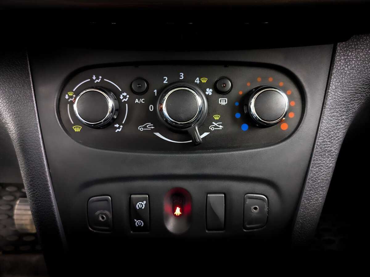 Renault Sandero 2018 года с пробегом. Фото: #24