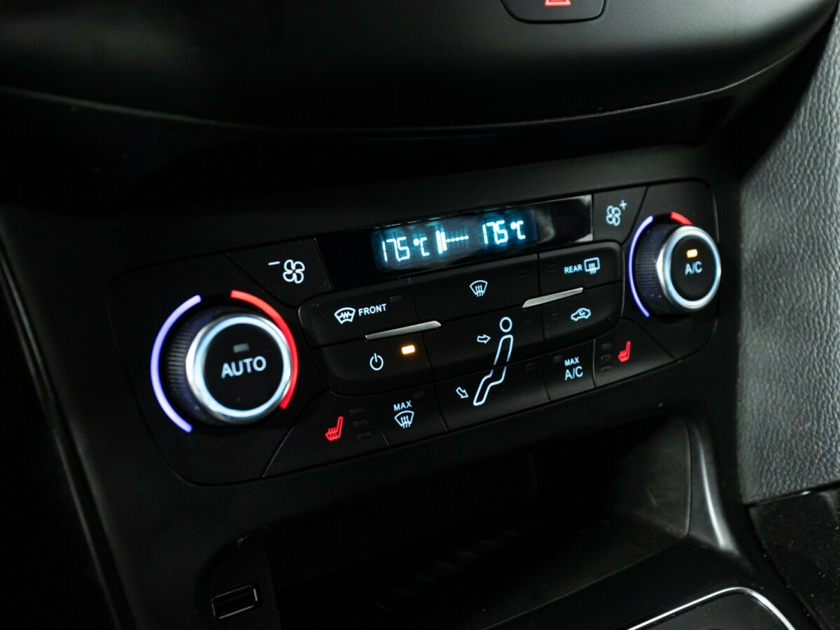 Ford Focus 2019 года с пробегом. Фото: #14