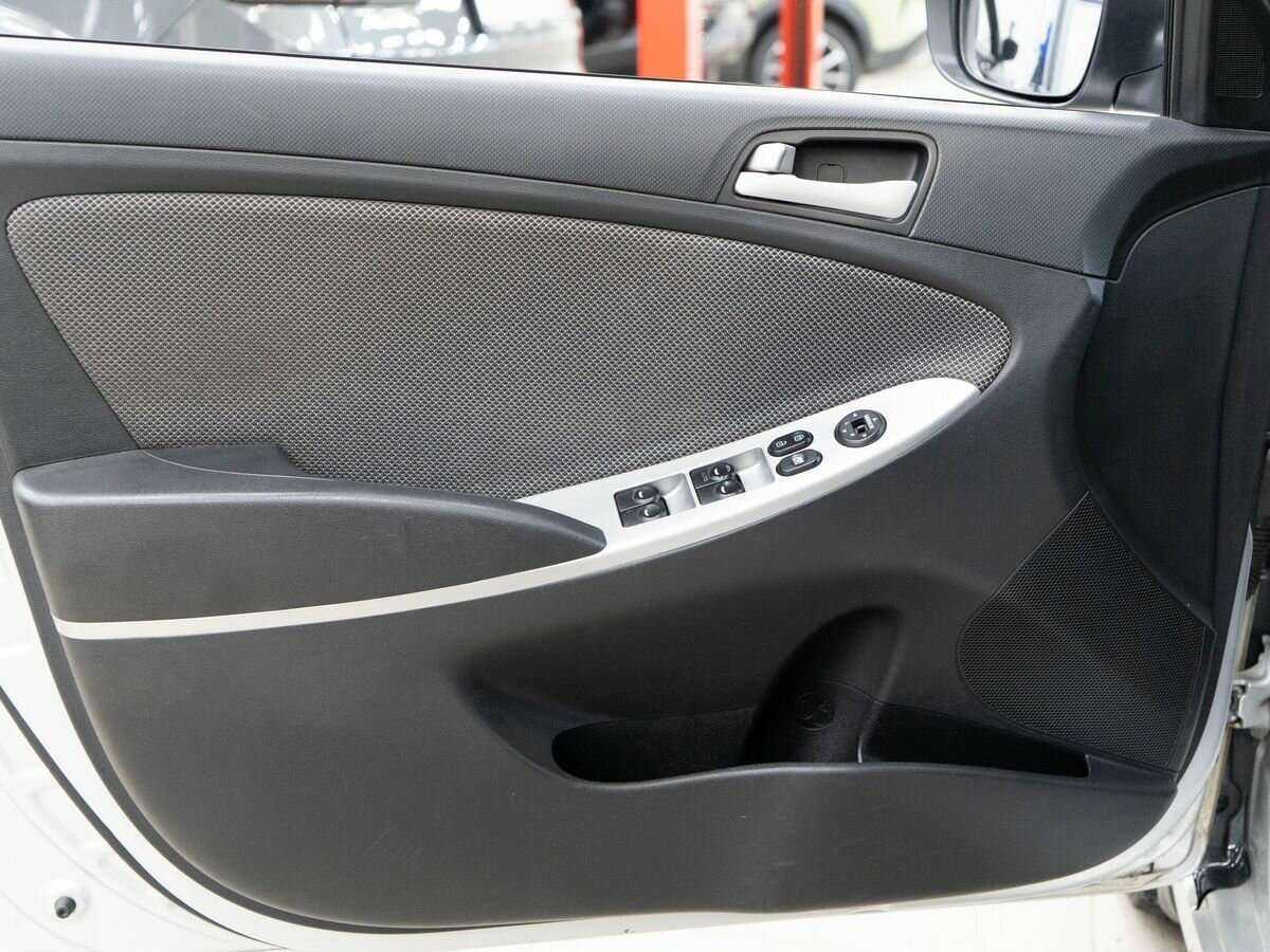 Hyundai Solaris 2013 года с пробегом. Фото: #11