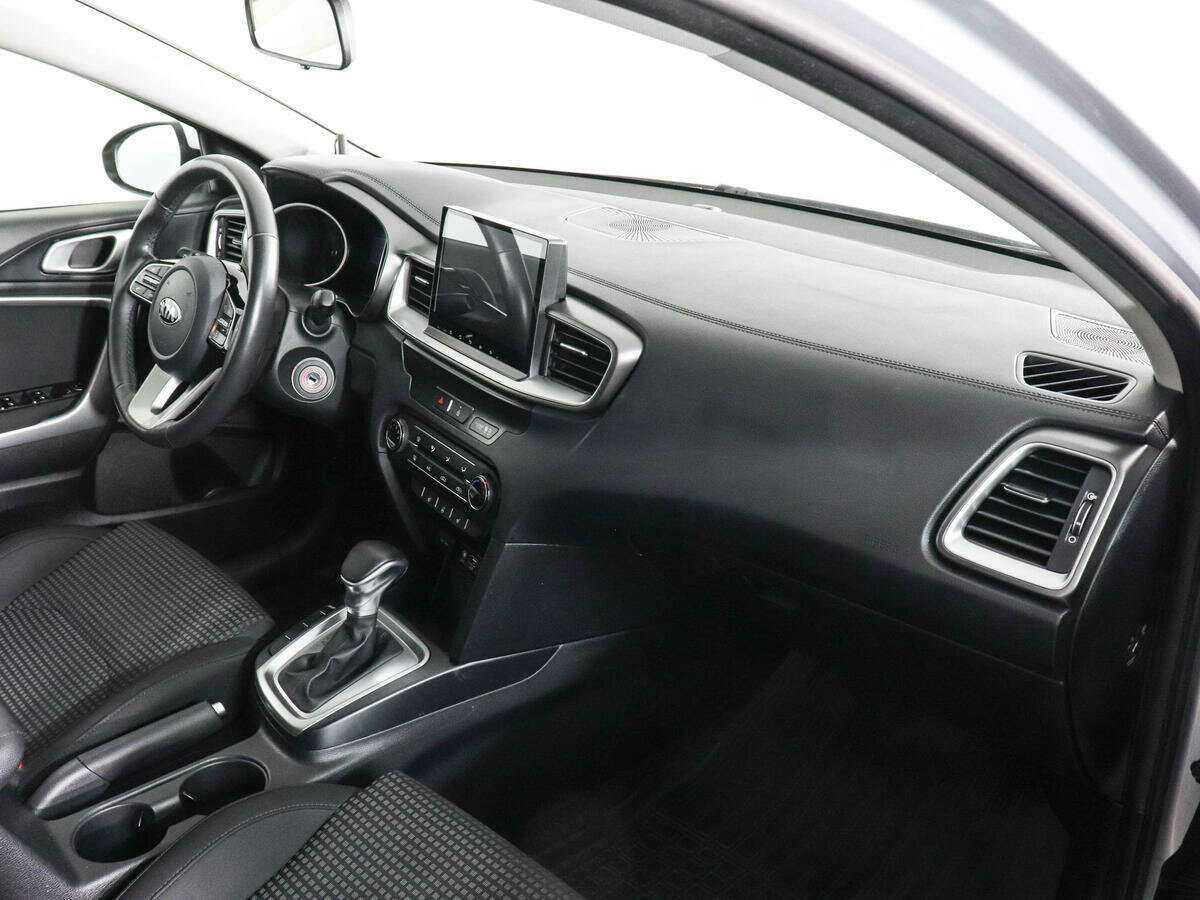 Kia Ceed 2019 года с пробегом. Фото: #8