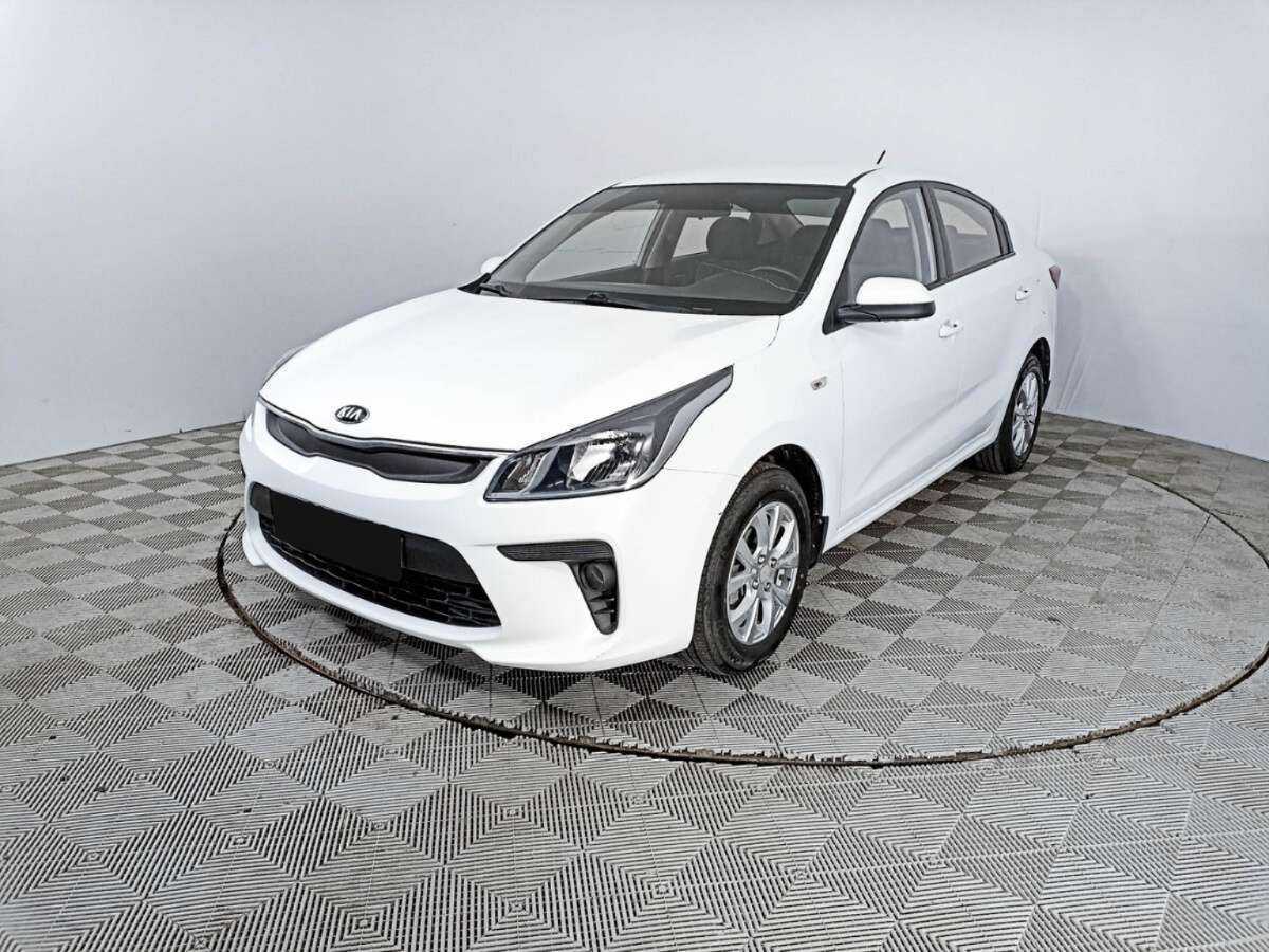 Kia Rio 2018 года с пробегом. Посмотреть фото