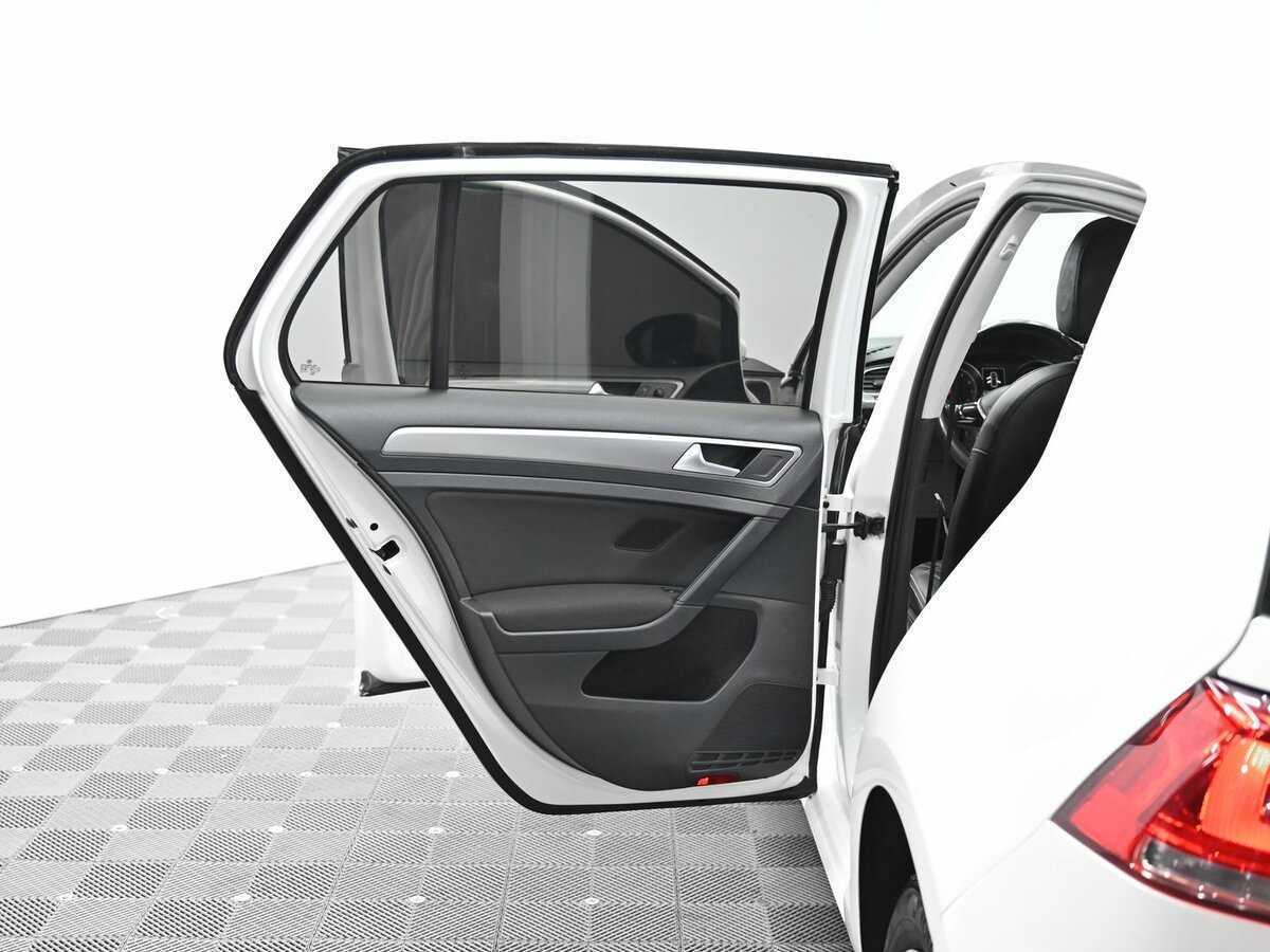 Volkswagen Golf 2013 года с пробегом. Фото: #14