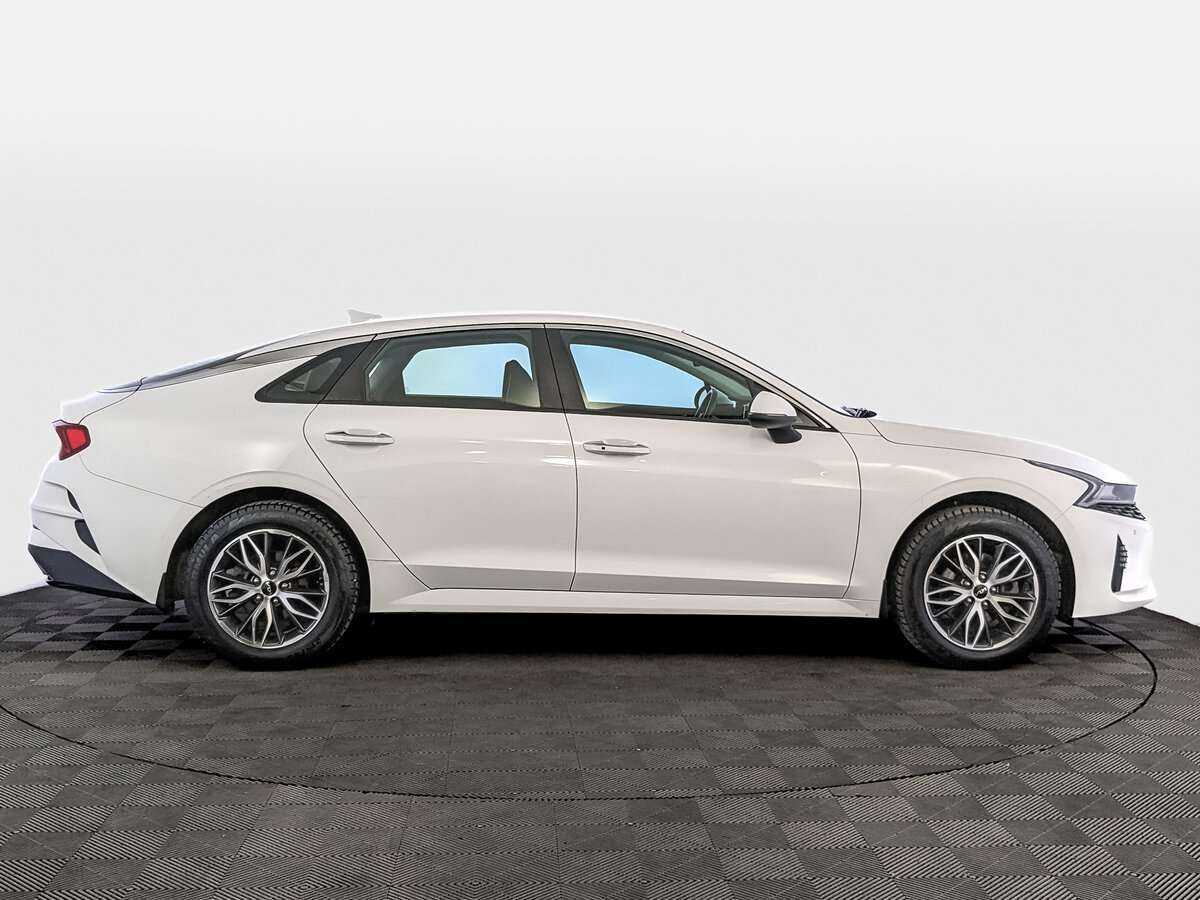 Kia K5 2021 года с пробегом. Фото: #3