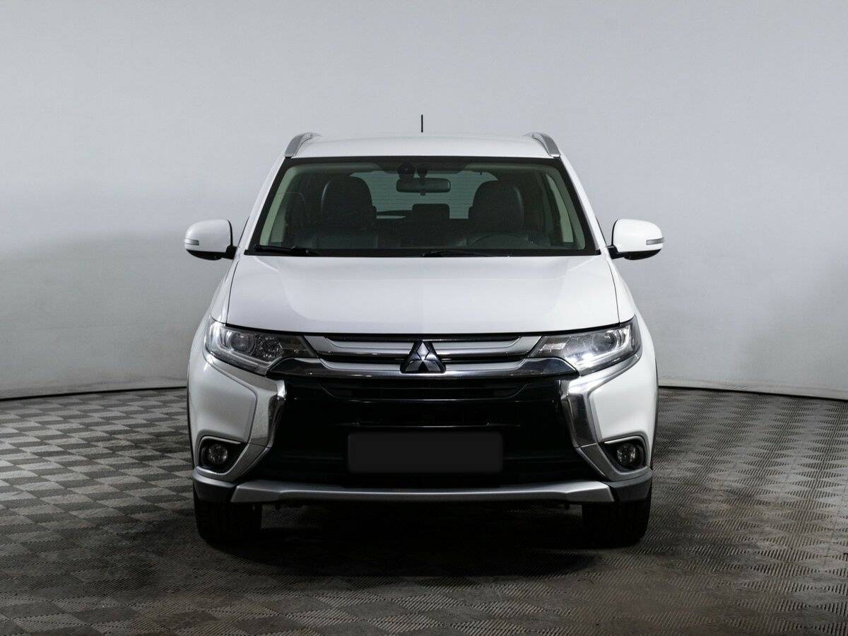 Mitsubishi Outlander 2016 года с пробегом. Фото: #1