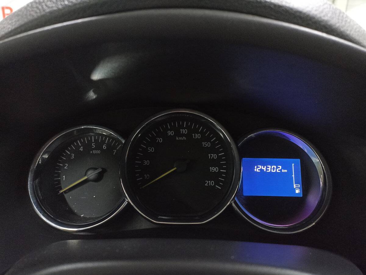 Renault Sandero 2017 года с пробегом. Фото: #12