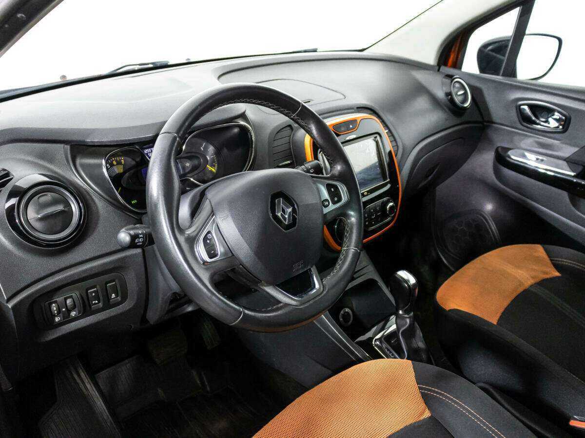 Renault Kaptur 2016 года с пробегом. Фото: #10