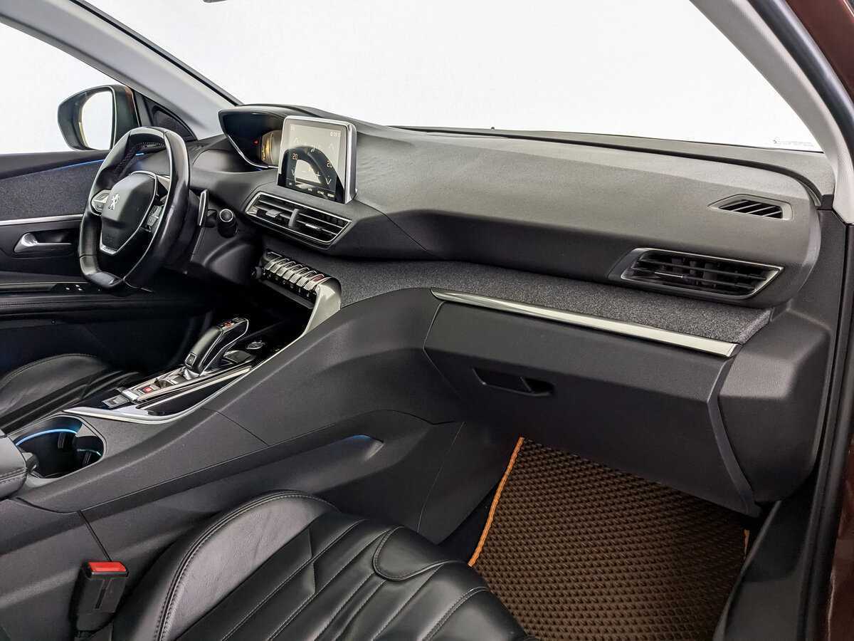 Peugeot 3008 2017 года с пробегом. Фото: #10