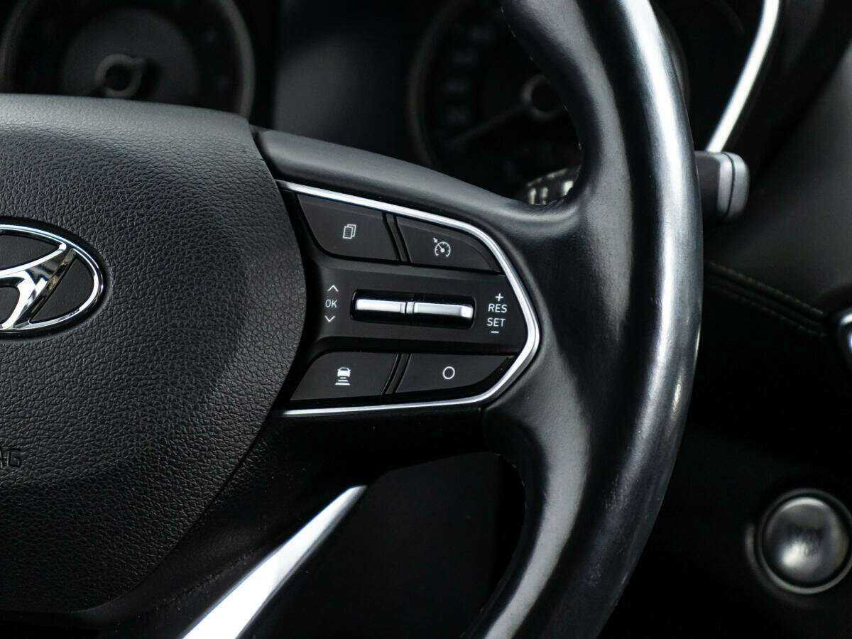 Hyundai Santa Fe 2019 года с пробегом. Фото: #6