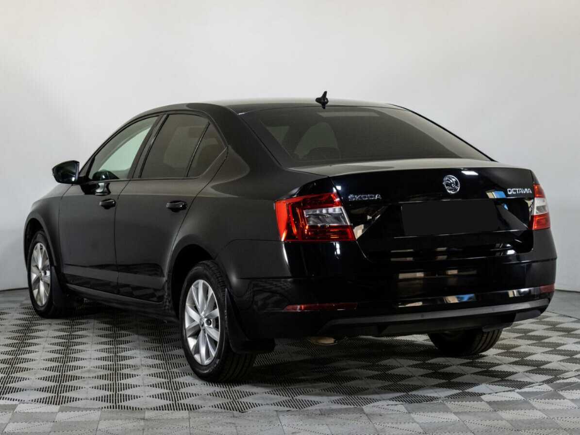 Skoda Octavia 2018 года с пробегом. Фото: #6