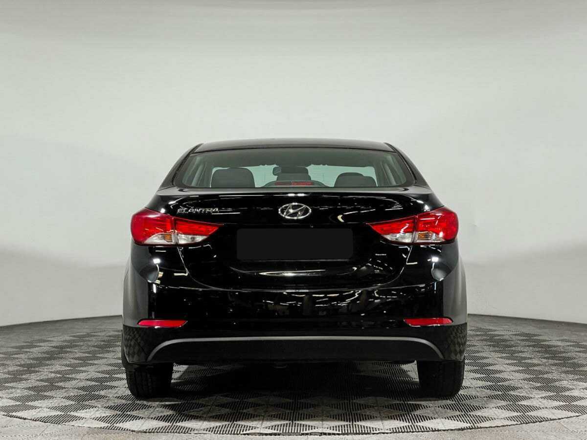 Hyundai Elantra 2015 года с пробегом. Фото: #5