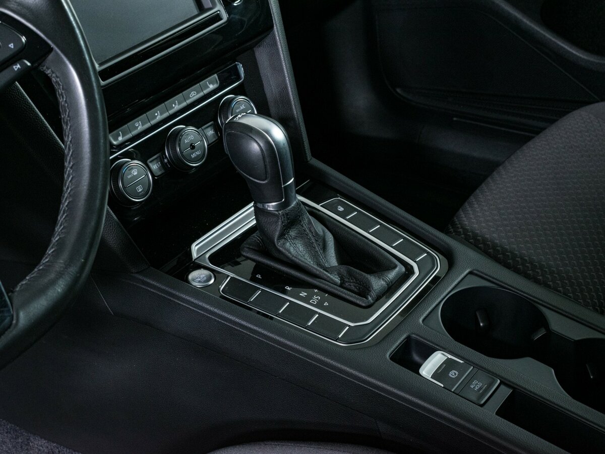 Volkswagen Passat 2017 года с пробегом. Фото: #12