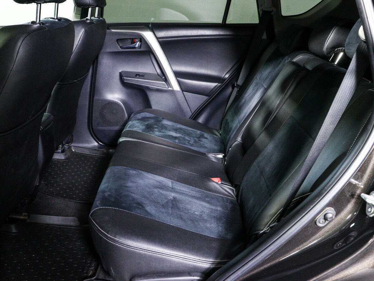 Toyota RAV4 2013 года с пробегом. Фото: #7