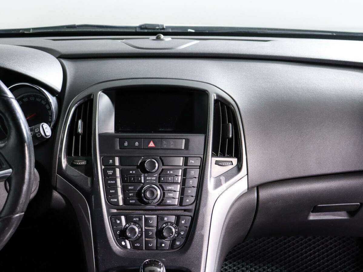 Opel Astra 2012 года с пробегом. Фото: #9