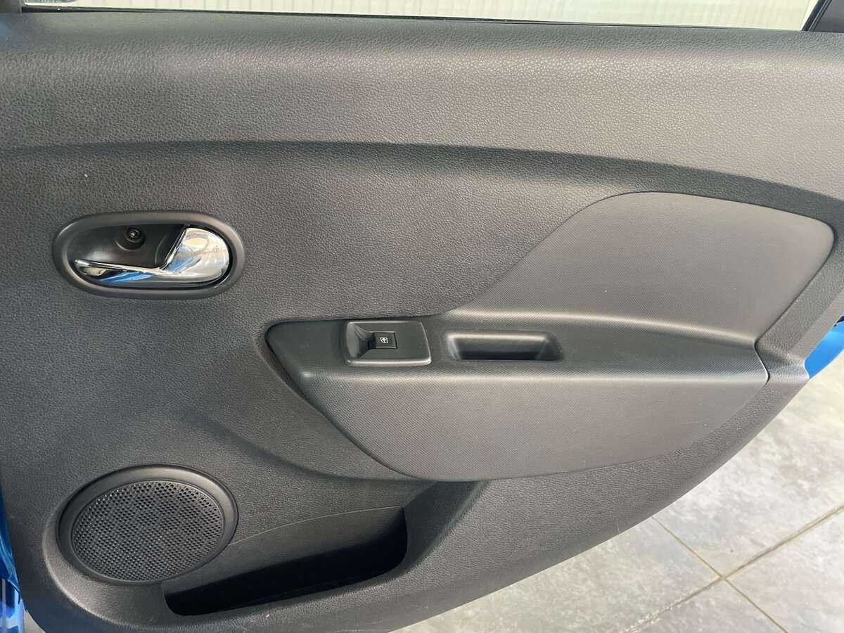 Renault Sandero 2018 года с пробегом. Фото: #18