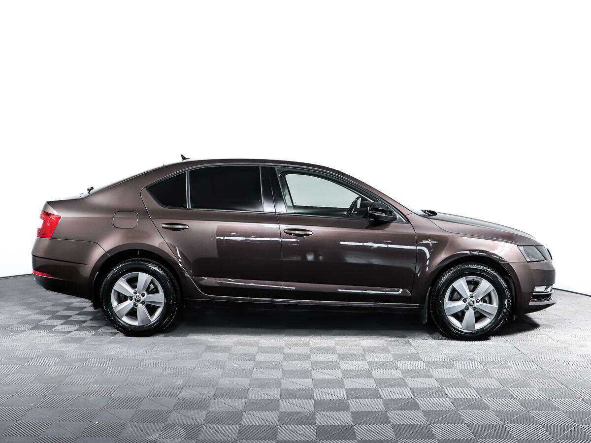 Skoda Octavia 2018 года с пробегом. Фото: #3