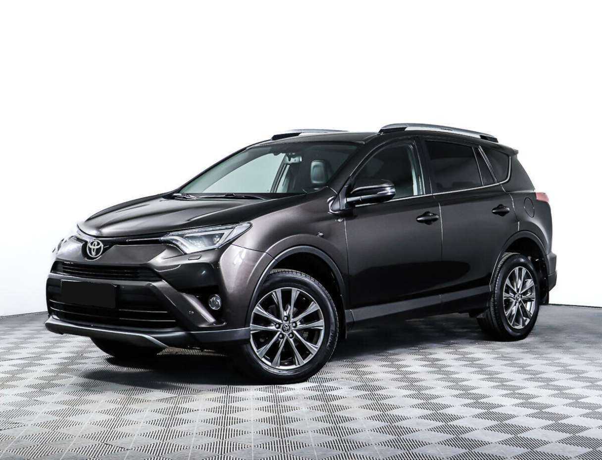 Toyota RAV4 2018 года с пробегом. Фото: #0
