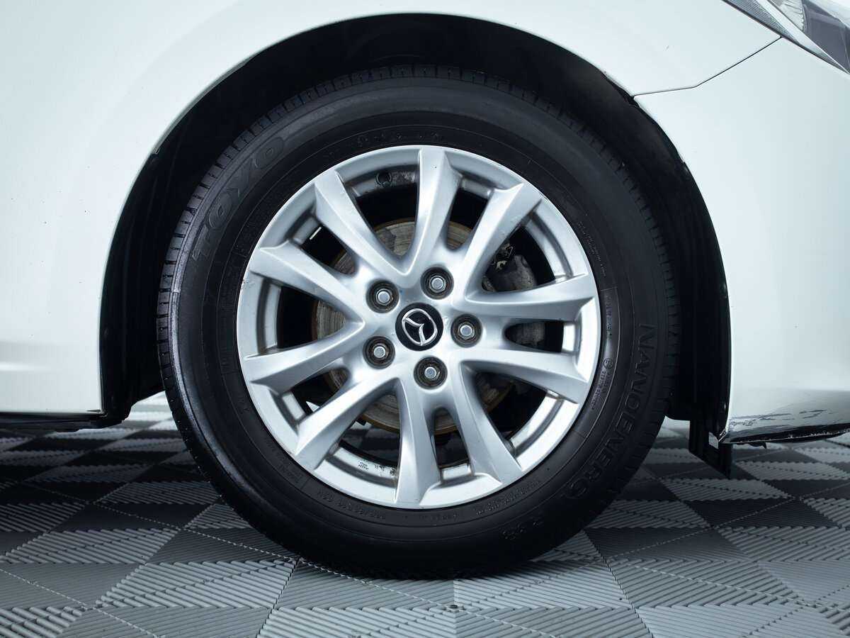 Mazda 3 2014 года с пробегом. Фото: #9