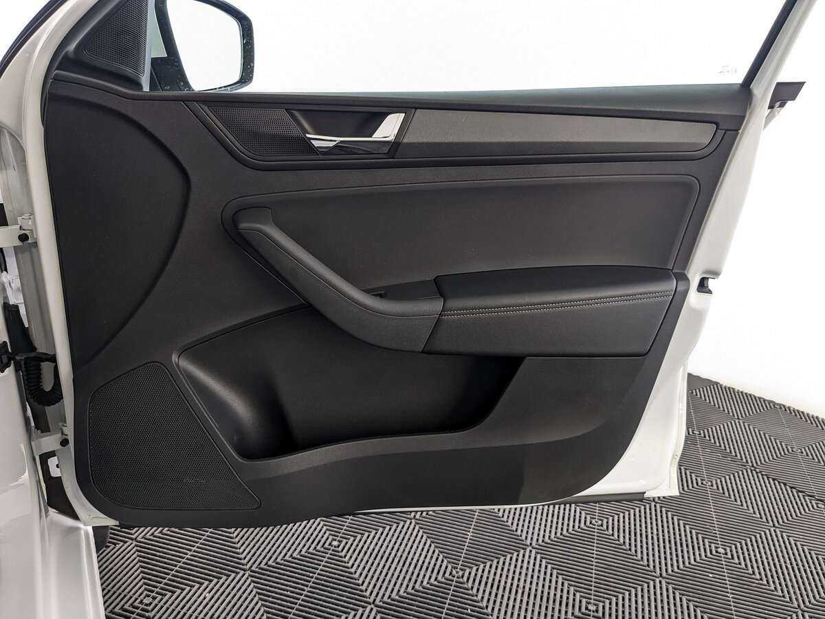 Skoda Rapid 2020 года с пробегом. Фото: #20