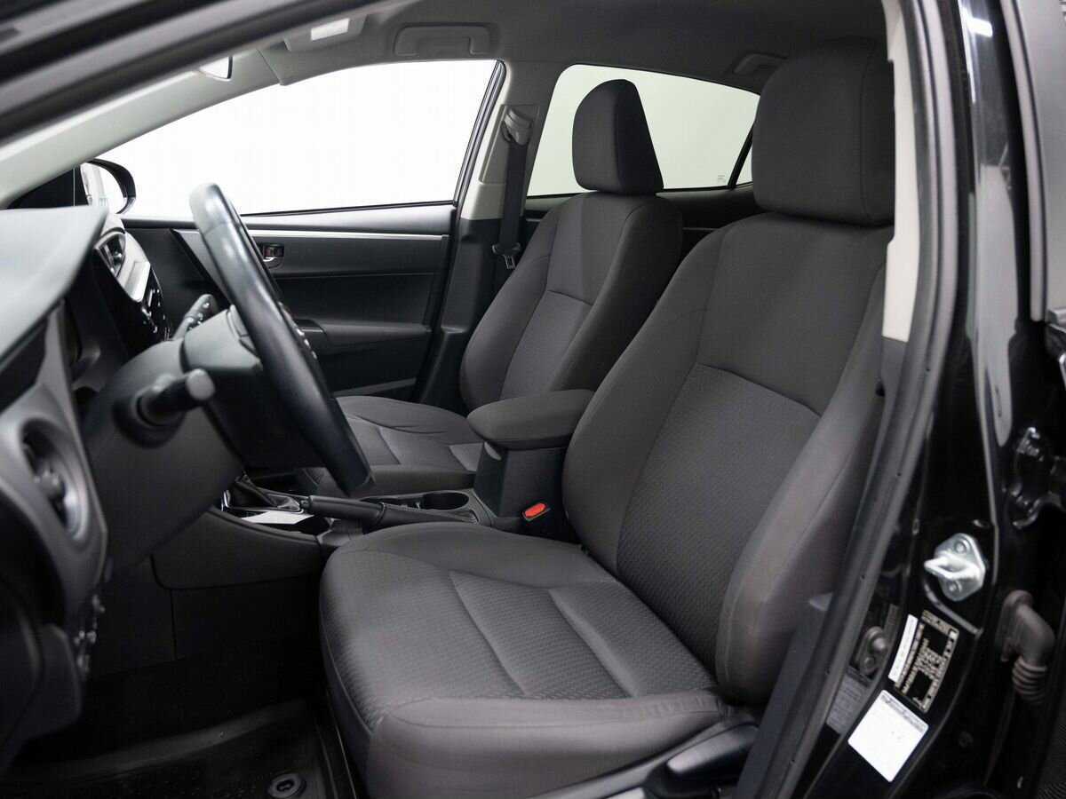 Toyota Corolla 2017 года с пробегом. Фото: #7