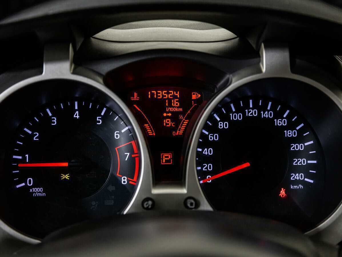 Nissan Juke 2012 года с пробегом. Фото: #11