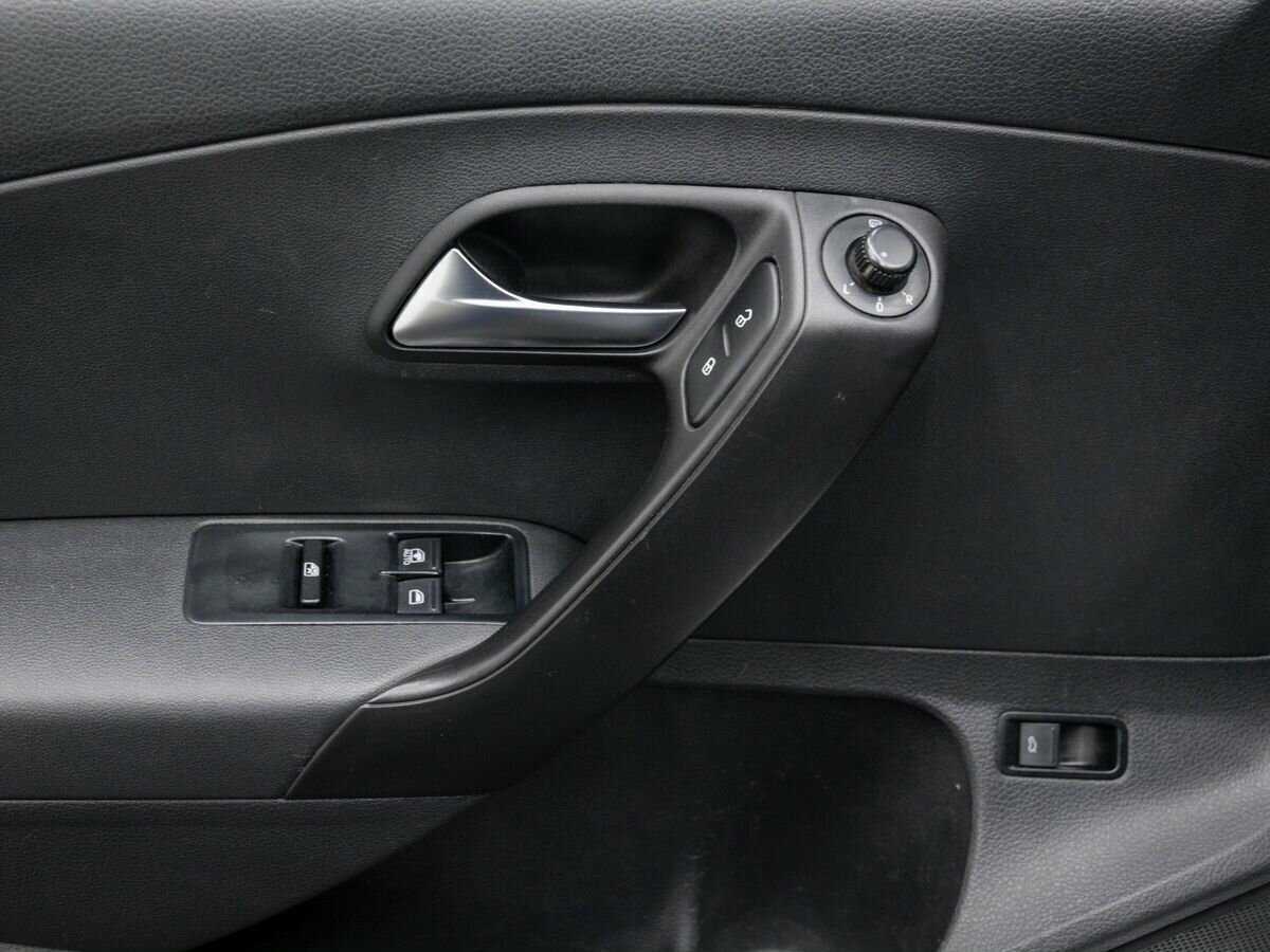 Volkswagen Polo 2013 года с пробегом. Фото: #12