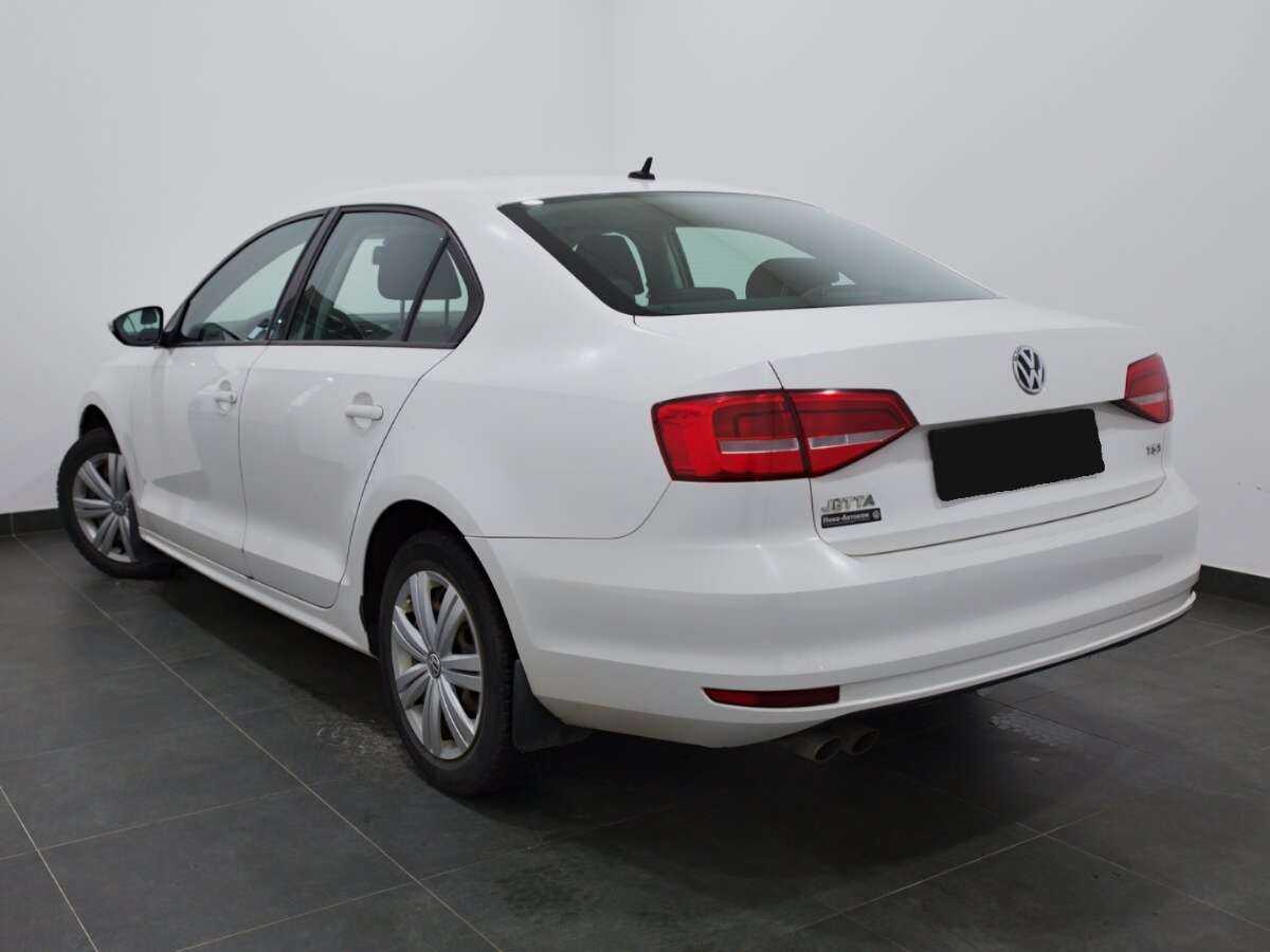 Volkswagen Jetta 2015 года с пробегом. Фото: #2