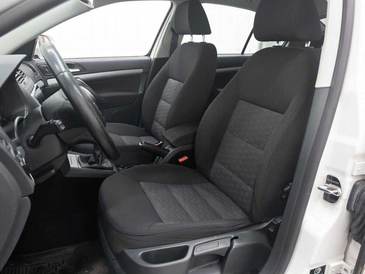 Skoda Octavia 2012 года с пробегом. Фото: #7